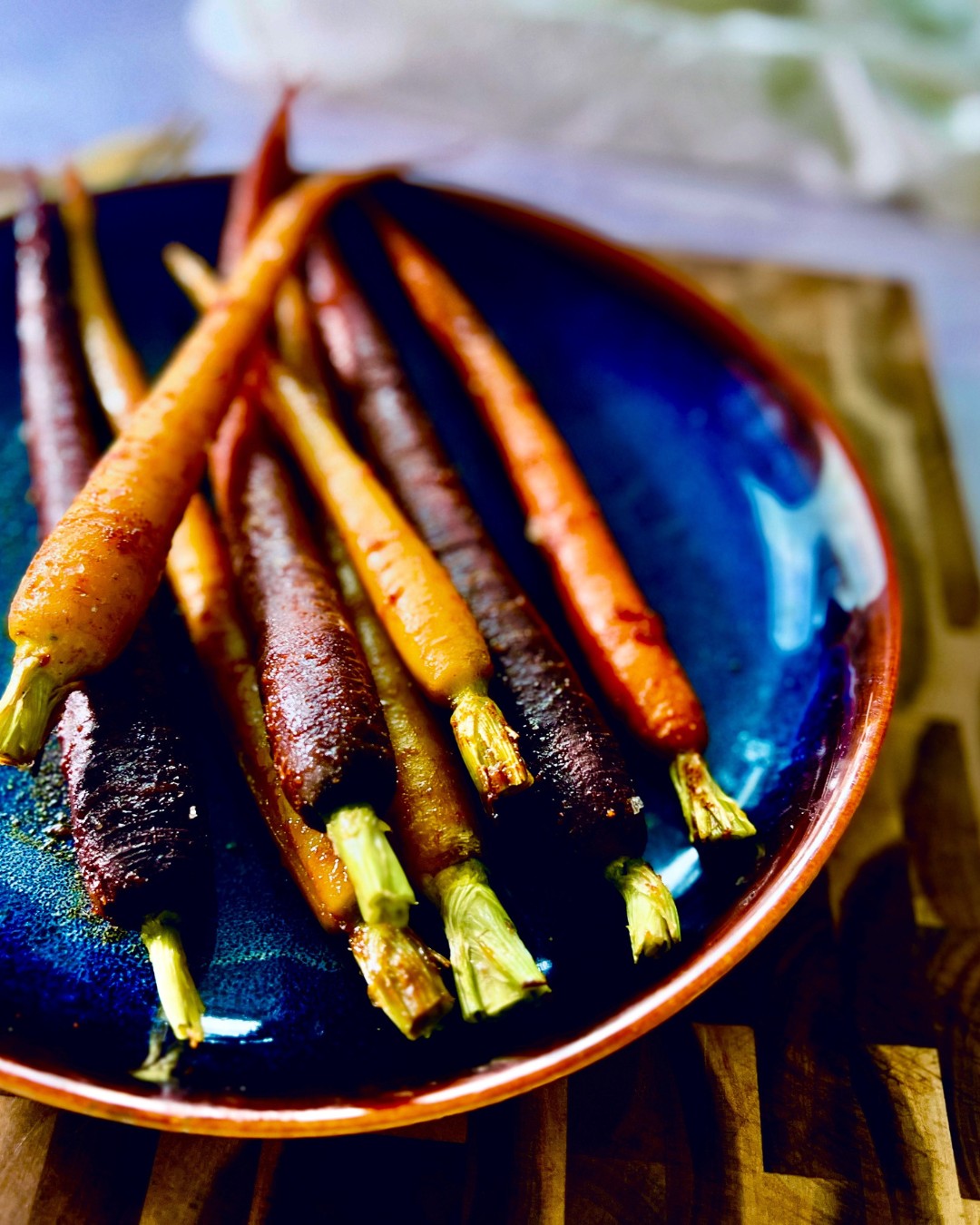 This roasted carrots recipe checks all the boxes: crowd-pleasing, easy to cook, reasonably healthy. It also gets double bonus points because they are completely addictive as well. They are also super easy to make with just a touch of smoky salt. I'm sure you'll love them as much as I do.
